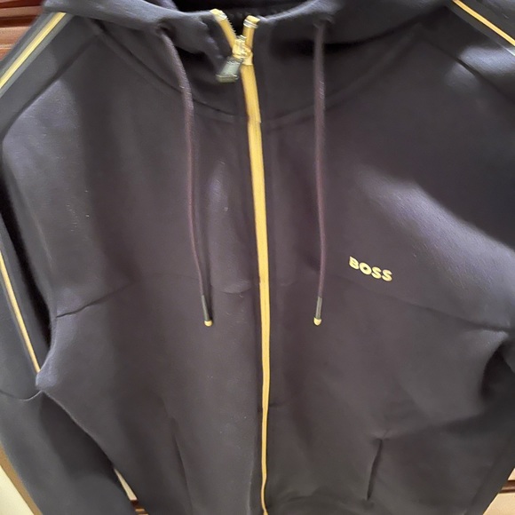 Men’s Boss Zip up Sweat Jacket. Blue in color & so stylish. Size M Beautiful.🤩 - Picture 5 of 7